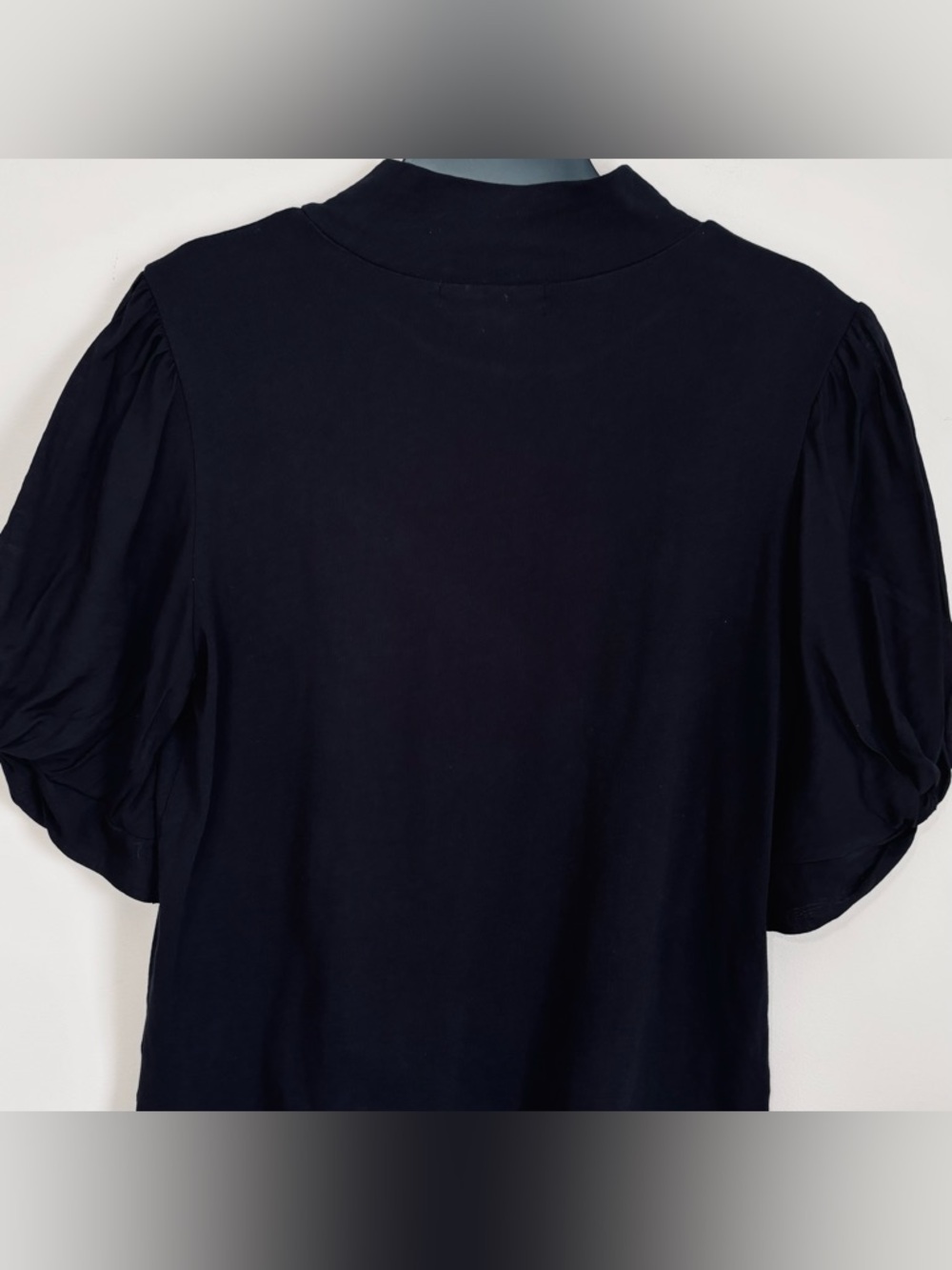 Sanctuary minimalist base layer black mock neck puff pleated short sleeve Tee M - Picture 11 of 16